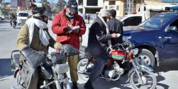 سندھ حکومت کا موٹر وہیکل بک کی جگہ اسمارٹ کارڈ متعارف کرانے کا فیصلہ