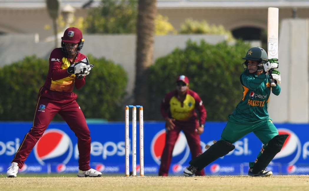 ویسٹ انڈیز ویمن ٹیم نے پاکستان کو سنسنی خیز مقابلے کے بعد سپر اوور میں شکست دے دی