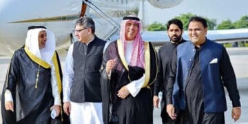 سعودی ولی عہد کا 6 رکنی وفد پاکستان پہنچ گیا