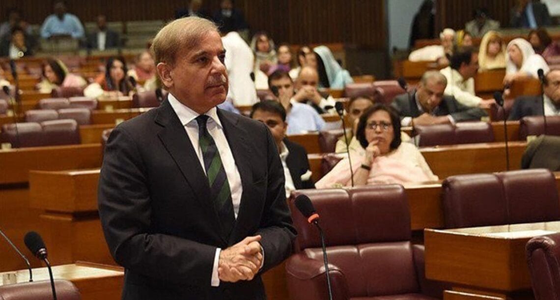 پورا پاکستان کسی بھی بھارتی جارحیت کا منہ توڑ جواب دینے کے لئے ہروقت تیار ہے. شہباز شریف