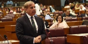پورا پاکستان کسی بھی بھارتی جارحیت کا منہ توڑ جواب دینے کے لئے ہروقت تیار ہے. شہباز شریف
