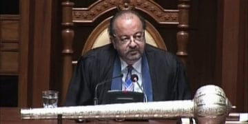 نیب نے اسپیکر سندھ اسمبلی آغا سراج درانی کو گرفتار کرلیا