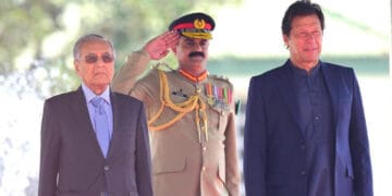 ملائیشیا کے وزیر اعظم کی وزیر اعظم ہاؤس میں آمد، گارڈ آف آنر پیش کیا گیا