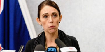 نیوزی لینڈ میں خودکار اور نیم خود کارہتھیاروں پر پابندی