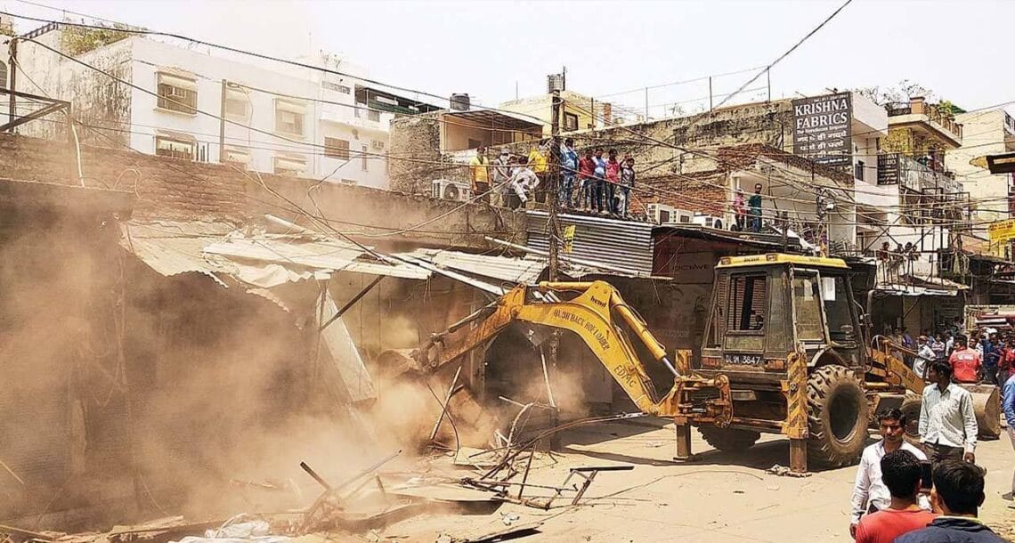 کے ایم سی کا شہر میں مزید غیر قانونی مارکیٹیں‌ اور دکانیں گرانے کا فیصلہ