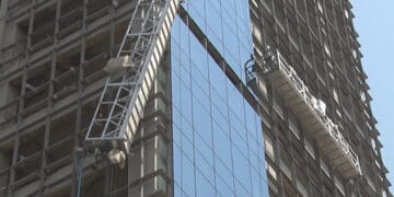 بوٹ بیسن میں زیرِ تعمیرعمارت کی لفٹ گرنے سے 5 مزدور جاں بحق