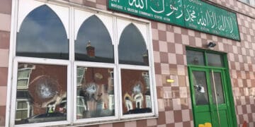 برطانیہ کے شہر برمنگھم میں نامعلوم افراد کا 4 مساجد پر حملہ