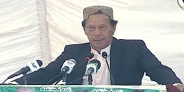 بھارت ہو یا کوئی سپر پاور، میں اور قوم آخری دم تک لڑیں گے. وزیر اعظم کا تھر سے خطاب