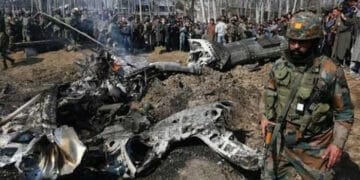 بھارت نے پاک فضائیہ سے جھڑپ کے دوران غلطی سے میزائل داغ کر اپنا ہیلی کاپٹر خود ہی مارگرایا