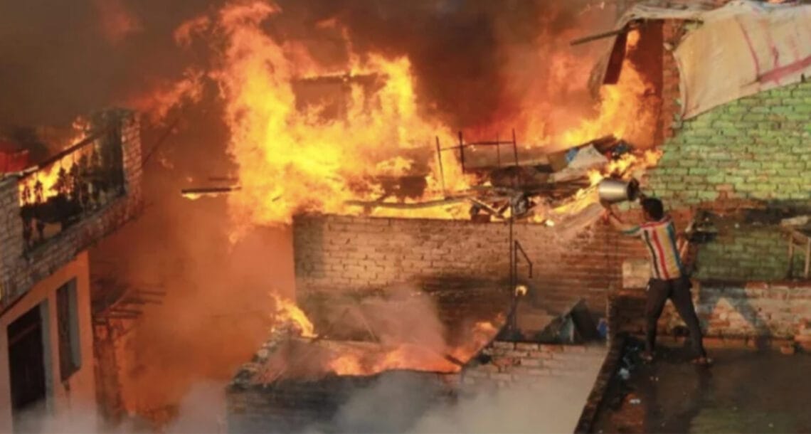 بھارت میں مسلمانوں کے 200 گھروں کو نذر آتش کردیا