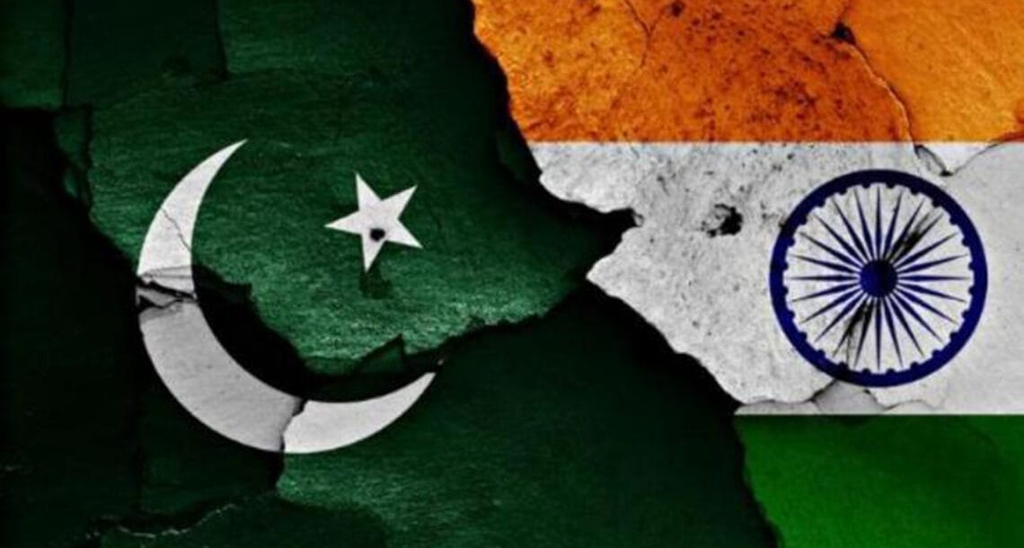 کشمیر کے مستقبل کا فیصلہ کیے بغیرپاکستان اور بھارت میں خوف ناک صورت حال کا سامنا رہے گا. امریکی اخبار