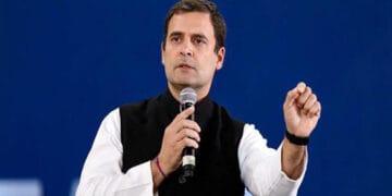 رافیل کرپشن کیس:‌ راہول گاندھی کا نریندر مودی کو شامل تفتیش کرنے کا مطالبہ