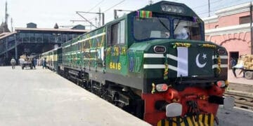 محکمہ ریلوے کا 1260 کلومیٹر کا نیا ٹریک بچھانے، 89 ریلوے انجنوں کو بحال کرنے کا فیصلہ