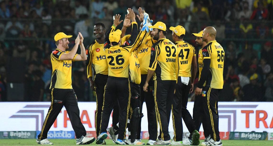 پی ایس ایل 4:راؤنڈ کے آخری میچ میں پشاور زلمی نے کراچی کنگز کو شکست دیدی