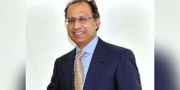 مشیر خزانہ عبدالحفیظ شیخ نے وزارت خزانہ کی ذمہ داریاں سنبھالیں