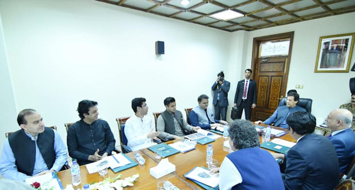 وفاقی کابینہ کا اہم اجلاس آج بنی گالہ میں طلب