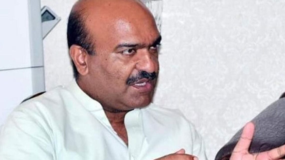 حکومت میں آئے 8 ماہ ہوئے ہیں 30 سال کا حساب نہ مانگا جائے۔ معاون خصوصی ندیم افضل چن