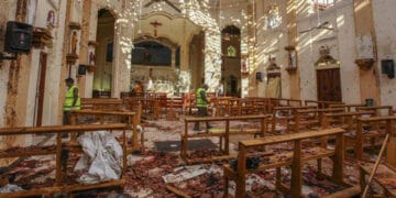 سری لنکا: بم حملوں میں ہلاک ہونے والے افراد کی تعداد 300 تک پہنچ گئی، 500 افراد زخمی