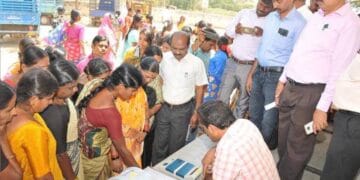 بھارت کی قومی اسمبلی کے انتخابات کے لیے آج 20 ریاستوں میں پولنگ جاری