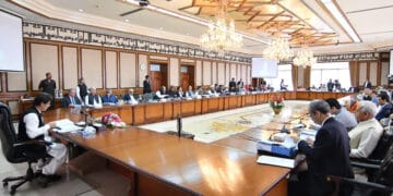 وزیراعظم کی زیر صدارت وفاقی کابینہ کا اجلاس جاری