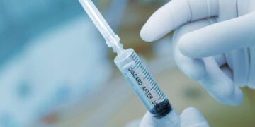 غلط انجکشن کا ایک اور واقعہ سامنے آگیا، کورنگی بلال کالونی میں ایک اور بچی ہلاک