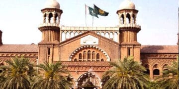 لاہور ہائیکورٹ کا پیر تک حمزہ شہباز کو گرفتار نہ کرنے کا حکم