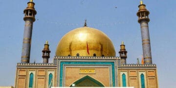 لعل شہباز قلندر کا آج 767 واں عرس۔