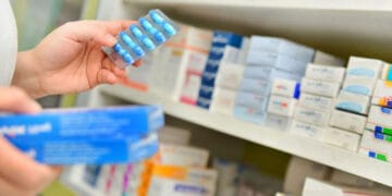 ادویات کی قیمتیں آسمان کو چھونے لگیں