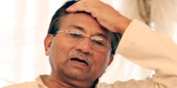 سنگین غداری کیس:‌ پرویز مشرف 2 مئی کو پیش نہ ہوئے تو دفاع کا حق ختم ہوجائے گا. سپریم کورٹ