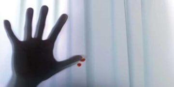 نارووال: کم جہیز لانے پر بیوی کو تیزاب پلانے اور تشدد کرنے والا شوہر گرفتار