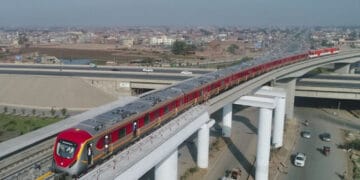 اورنج لائن کے بیچ میں جو آئے اسے ٹریک کا حصہ بنادیا جائے۔ سپریم کورٹ