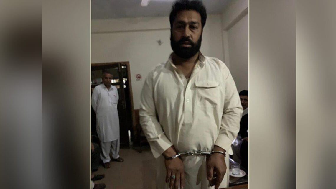 پشاور: پولیو مہم کے خلاف سازش بے نقاب،  بچوں سے بے ہوشی کا ڈرامہ کرانے والا ملزم گرفتار