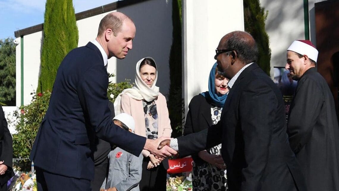 سانحہ کرائسٹ چرچ: برطانوی شہزادے ولیم کا دہشت گردی کا شکار مسجد کا دورہ