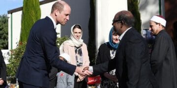 سانحہ کرائسٹ چرچ: برطانوی شہزادے ولیم کا دہشت گردی کا شکار مسجد کا دورہ
