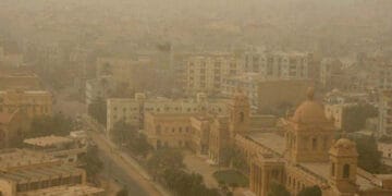 سندھ میں گرد آلود ہوائیں چلنے کا امکان