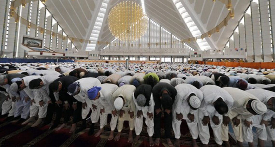 ملک بھر میں جمعۃ الوداع پر نماز جمعہ کے بڑے اجتماعات۔