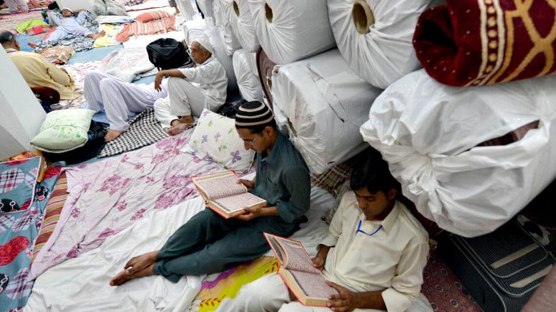 ملک بھرمیں لاکھوں فرزندان اسلام کل 20 رمضان المبارک اعتکاف میں بیٹھیں گے