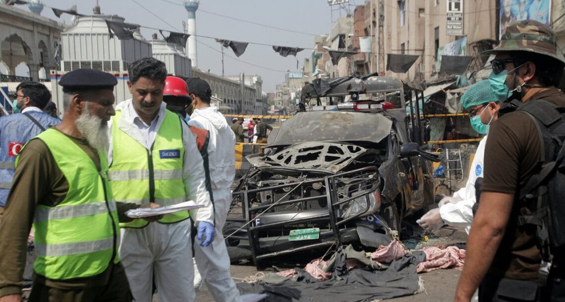 داتا دربار خود کش حملے کا ایک اور زخمی دم توڑ گیا، شہداء کی تعداد 12 ہوگئی