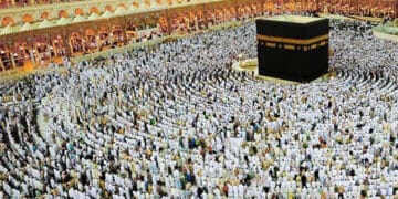 اضافی حج کوٹہ پر 20 مئی کو ہونے والی قرعہ اندازی ملتوی