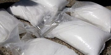 اینٹی نارکوٹکس فورس کی جناح انٹرنیشنل ایئرپورٹ پرکارروائی، ایک کلو سے زائد منشیات برآمد