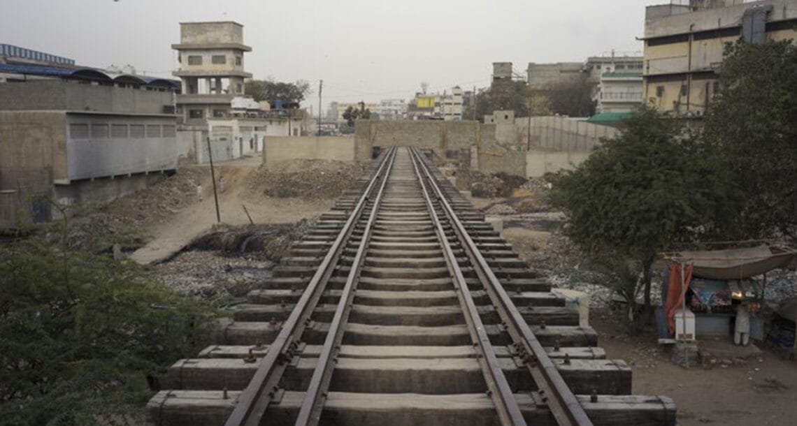 سرکلر ریلوے کی ٹریک کے اطراف قائم تجاوزات کے خلاف آج سے بڑا آپریشن شروع