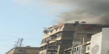 کراچی میں کریم سینٹر کی عمارت میں آگ کو بھجادیا گیا