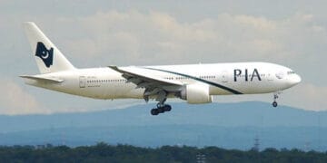 پی آئی اے اور نجی فضائی کمپنیوں نے کرایوں میں اضافہ کردیا
