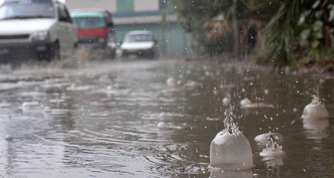 ملک کے مختلف علاقوں میں تیز ہواؤں اور گرج چمک کے ساتھ  بارش کا امکان