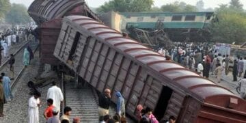 حیدرآباد میں ٹرین حادثے کے بعد ٹرینوں کی آمد و رفت کا شیڈول شدید متاثر۔