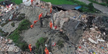 چین میں ایک کے بعد ایک زلزلے سے 11 افراد ہلاک، 122 زخمی