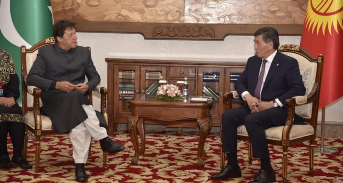 وزیراعظم عمران خان کی کرغزستان کے صدر سے اہم ملاقات، دو طرفہ تعلقات بہتر بنانے پر اتفاق
