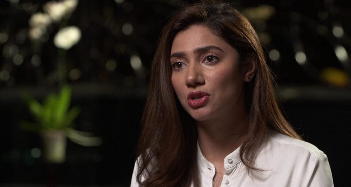 ماہرہ خان سوڈان میں فوجی بغاوت کے خلاف ہلاکتوں پر خاموشی اختیار کرنے پر بین الاقوامی میڈیا پر برہم