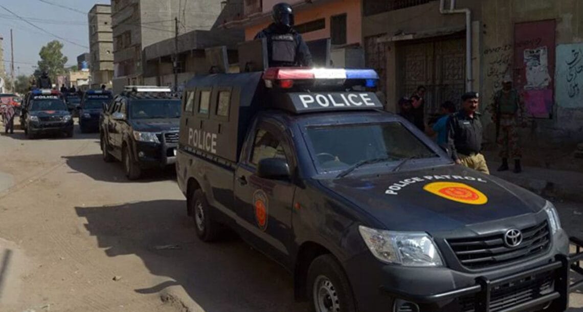 اورنگی ٹاؤن میں نامعلوم افراد کی فائرنگ، 2 پولیس اہلکار جاں بحق