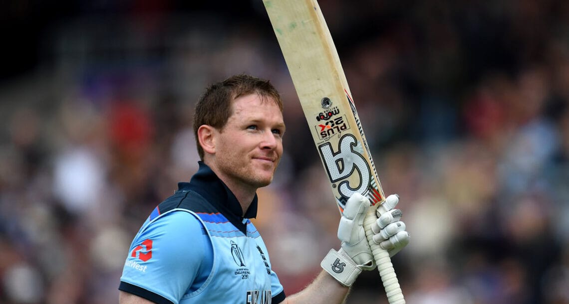 ورلڈ کپ میں ایون مورگن نے ایک اننگ میں سب سے زیادہ چھکے لگانے کا ریکارڈ اپنے نام کرلیا